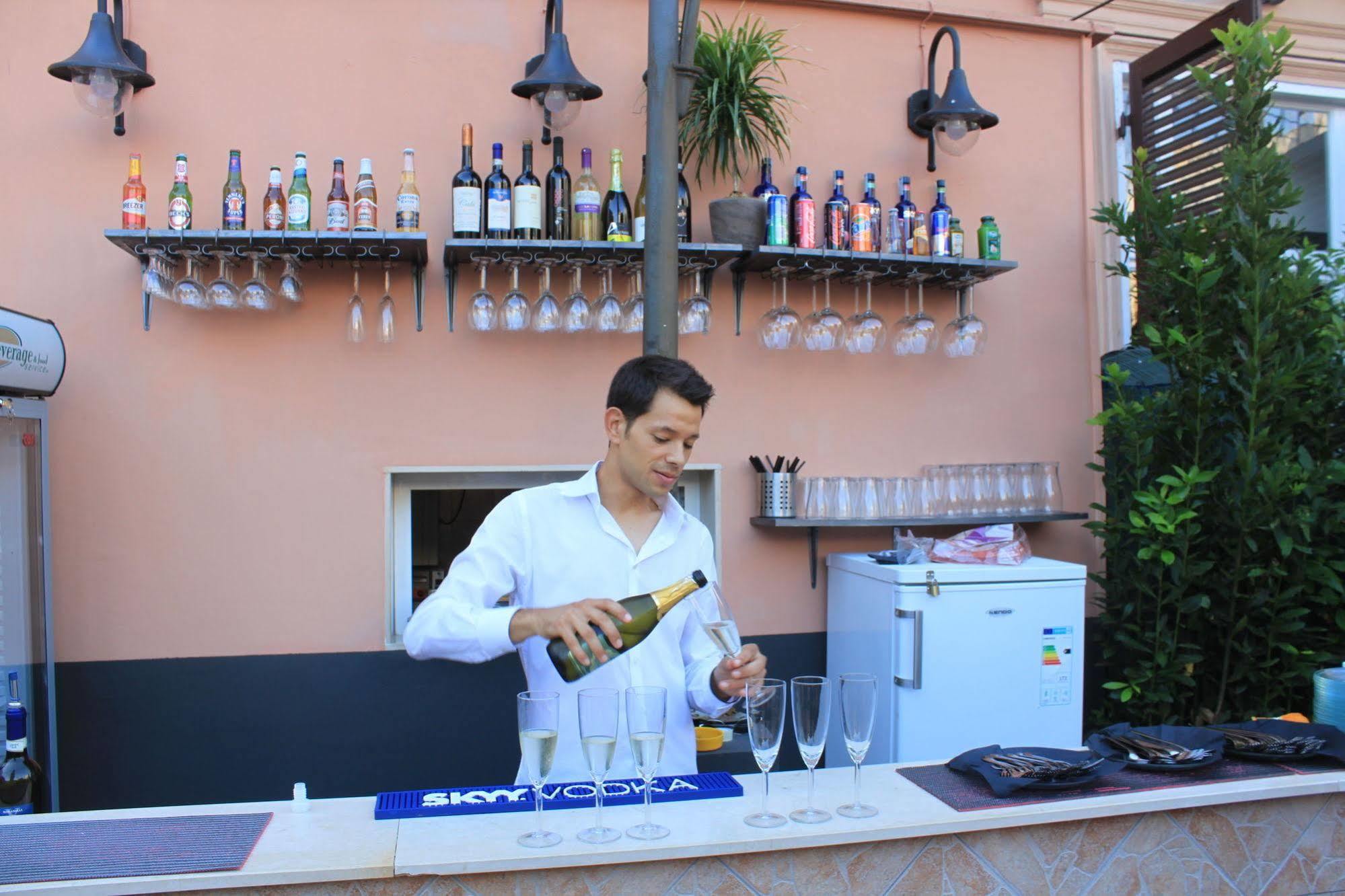 The Roma House Hotel Kültér fotó