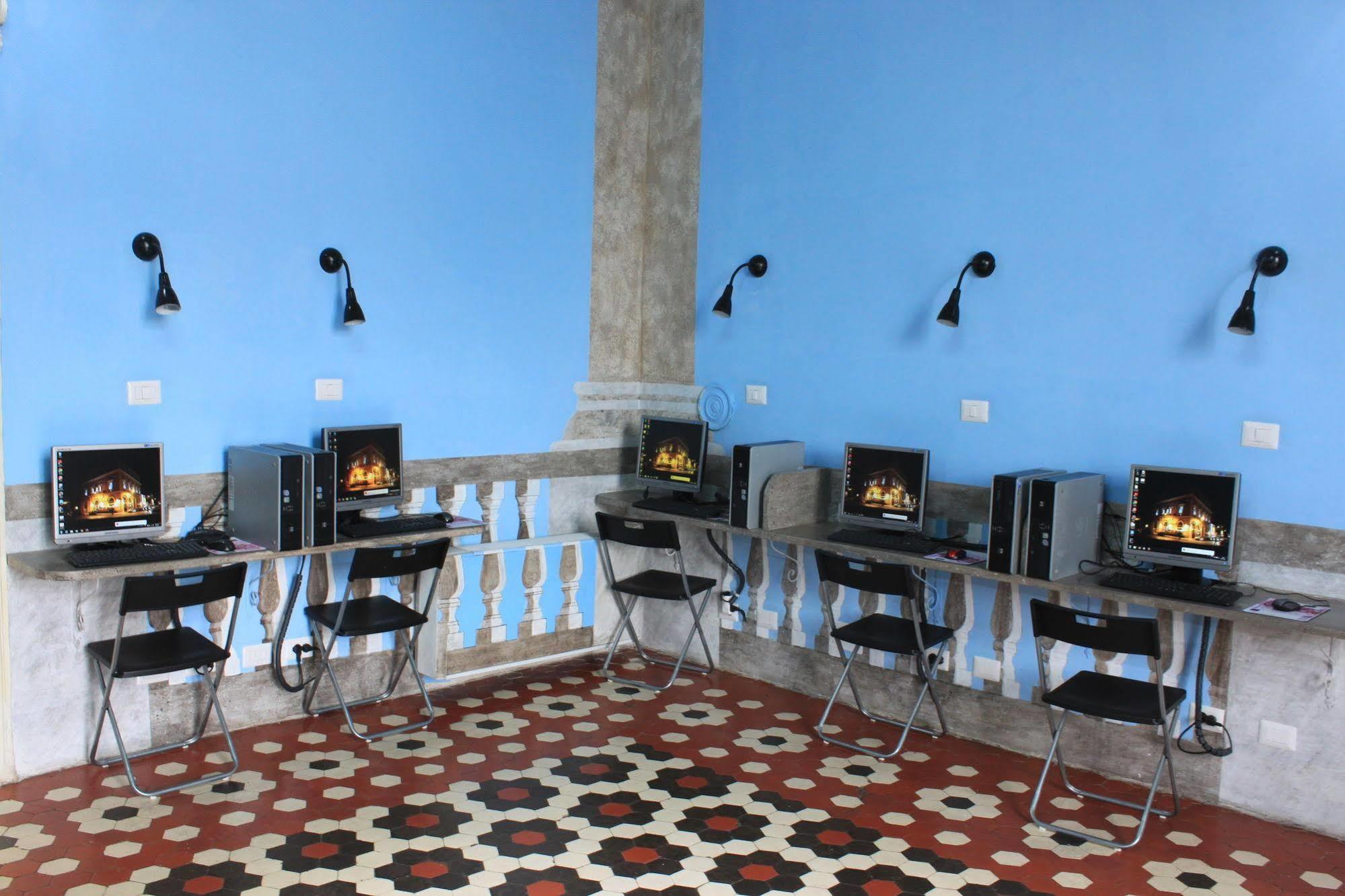 The Roma House Hotel Kültér fotó
